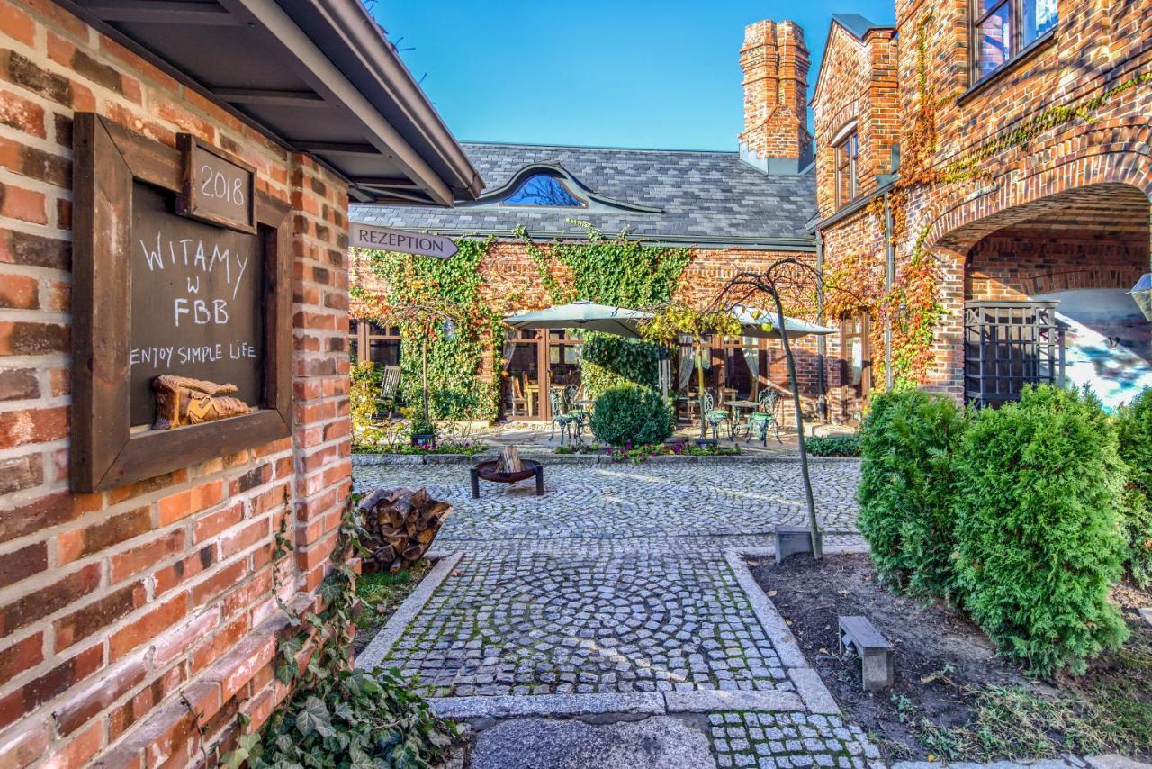 Hostal Folwark Białych Bocianów Kamionka  Exterior foto